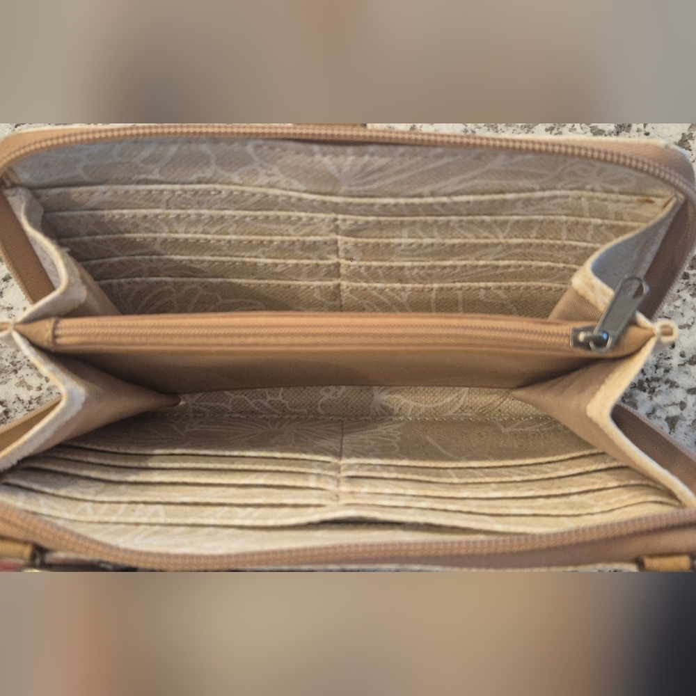 Sakroots Cream Floral Women's Bag - Picture 2 of 4